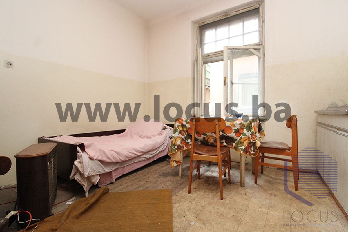 7Kuhinja-sa-trpezarijom-sl2.jpg