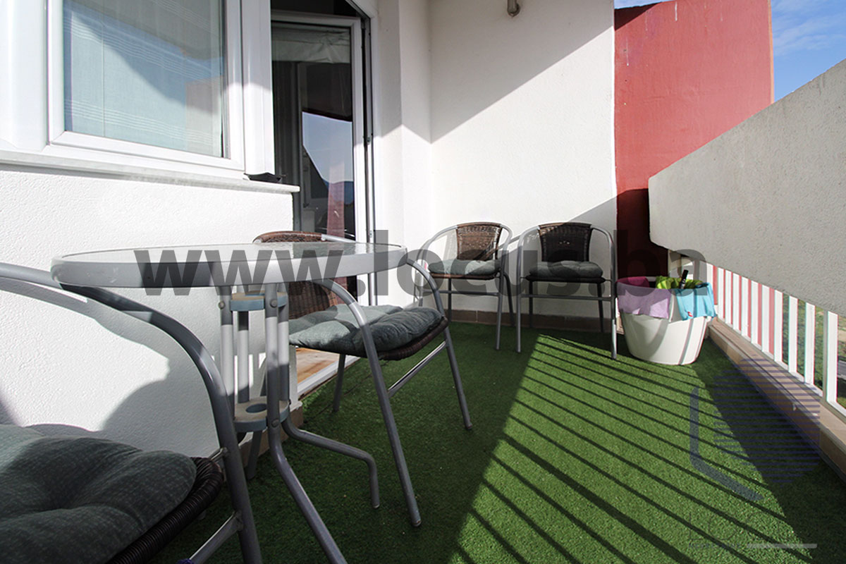 19Balkon.jpg