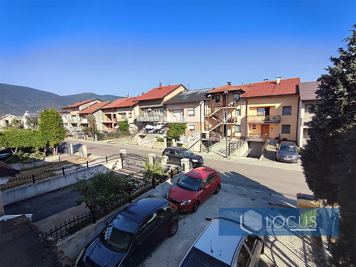 16-pogled.jpg