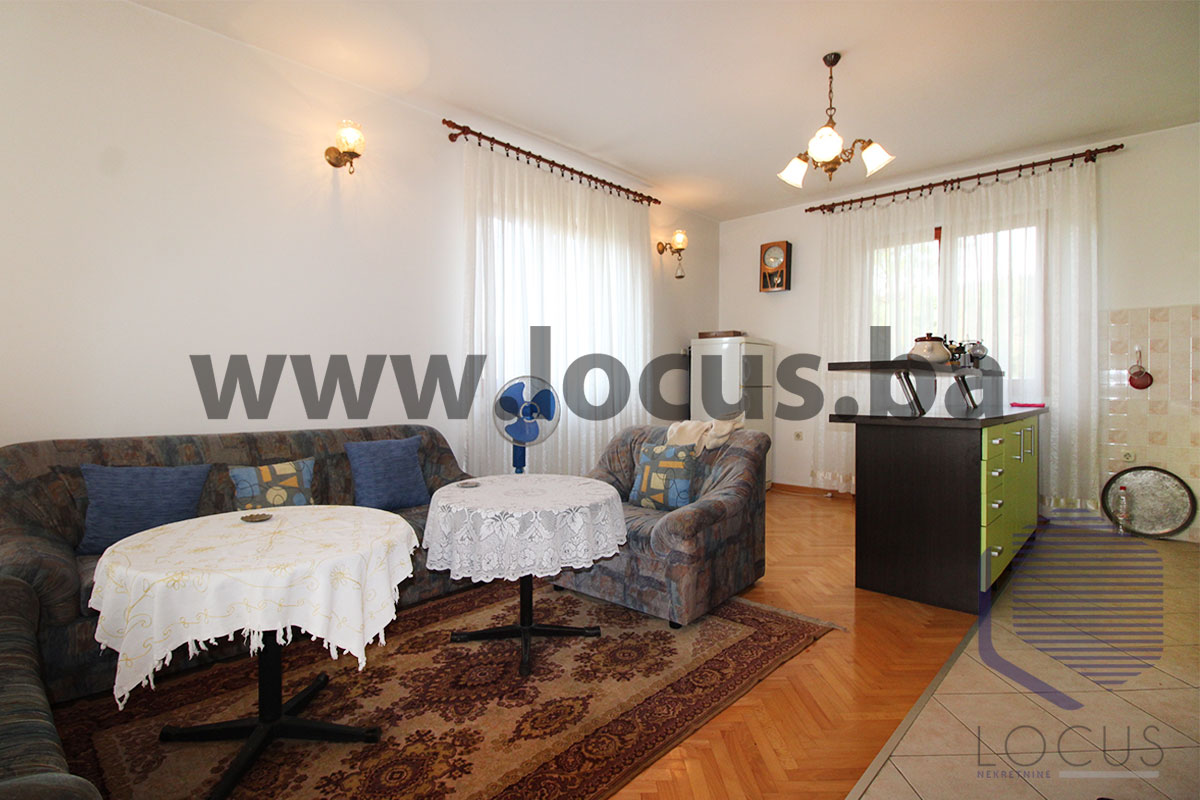 10-Dnevni-boravak-sa-kuhinjom.jpg