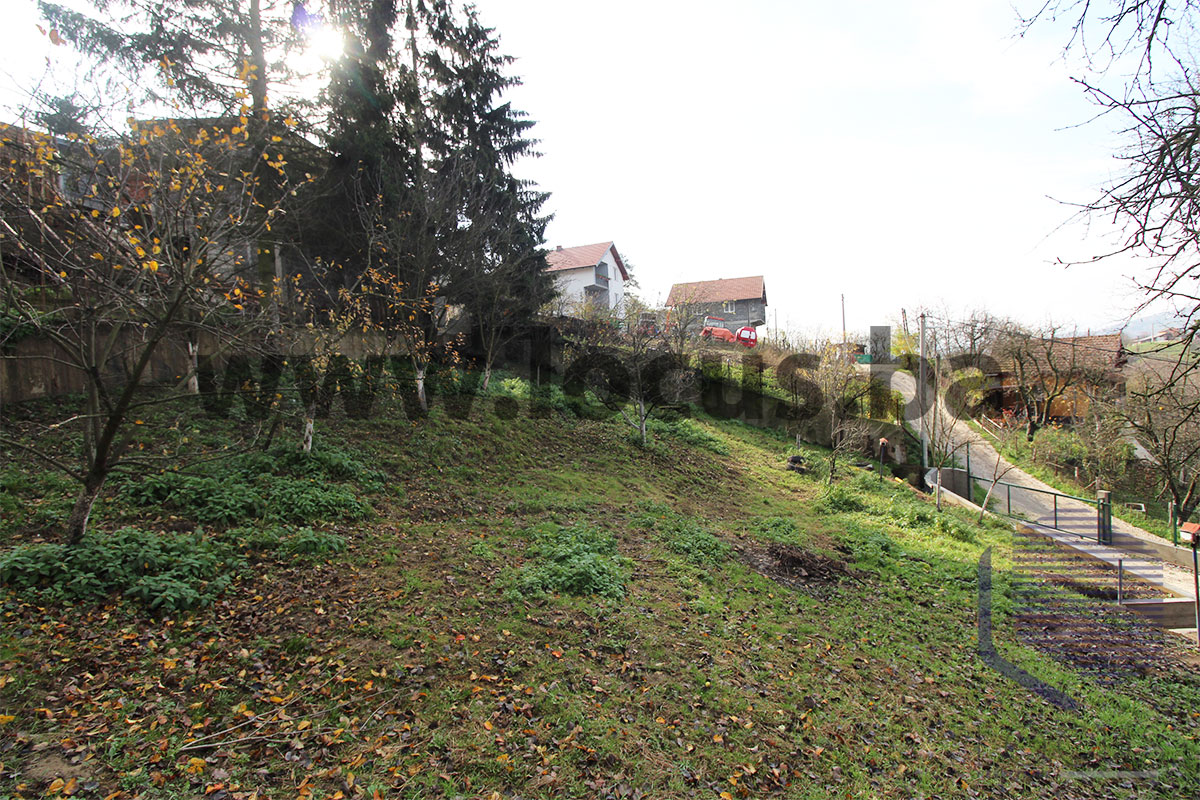 6-Dvorište-1.jpg
